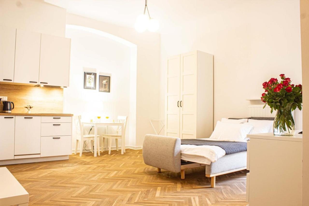 Mieszkanie W Sercu Warszawy Warszawa Exteriör bild